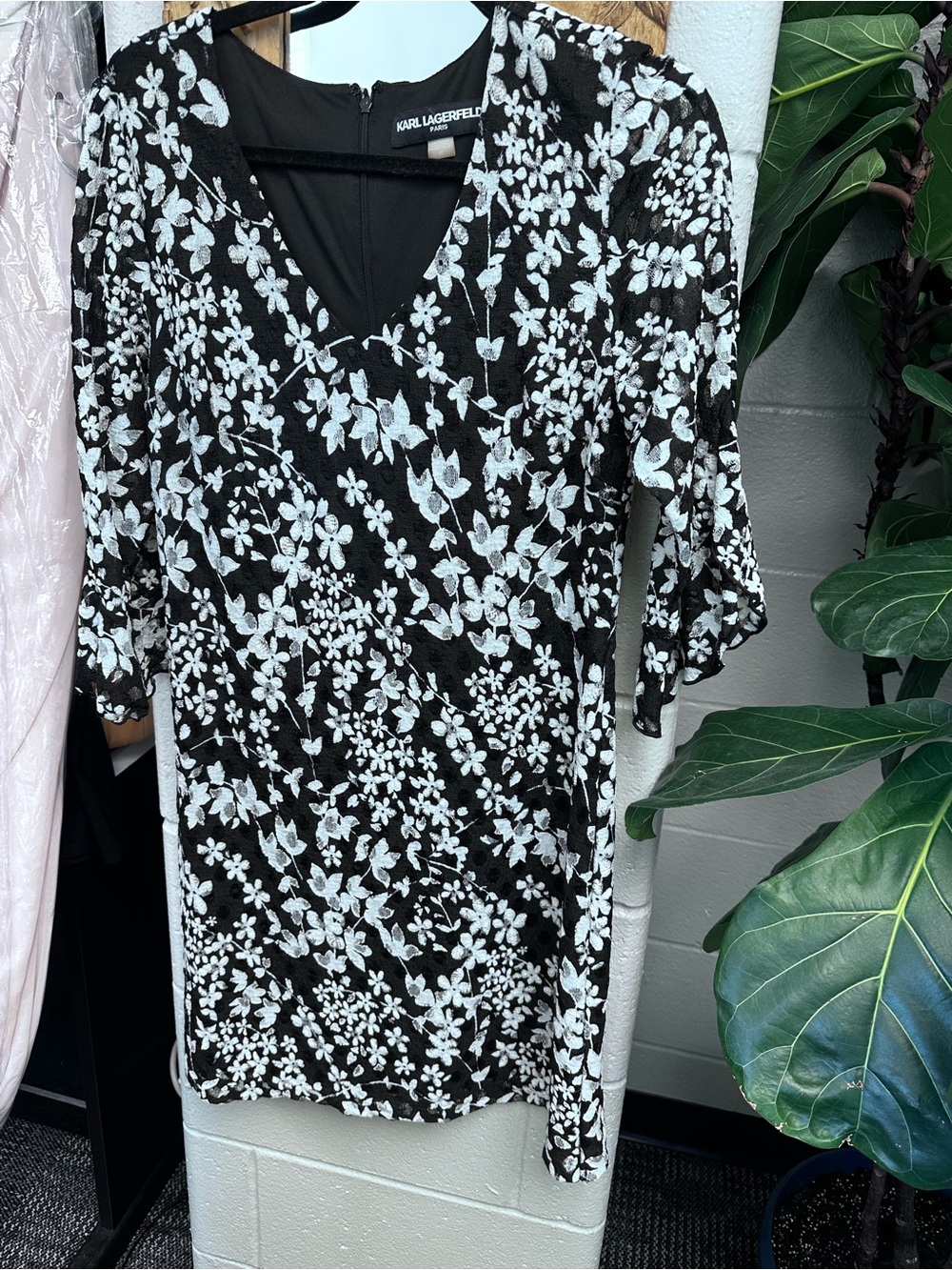 Karl Lagerfeld Black & White Floral V-Neck Tunic